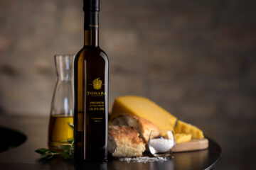 Tokara olive oil gift tube