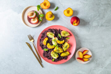 STICKY BLACK RICE WITH LIME AND MINT COATED NECTARINES