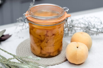 Juicy-Delicious_Canned-Peaches