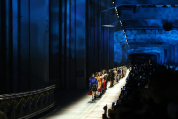 Louis Vuitton Prefall 2023 Women's Fashion Show Collection