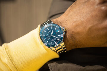 Oris Aquis Small Second Date