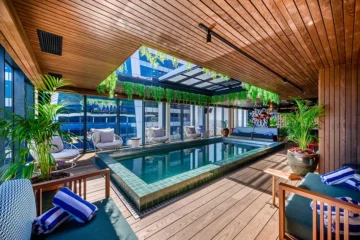 Pool at The Rockefeller, Newmark Hotels