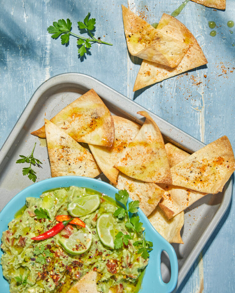 Crispy Airfryer Tortilla Chips with Guacamole
